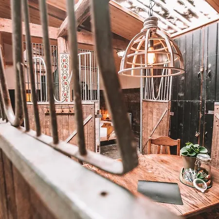 Inn Crash'nstay - Paardenstal Sprang