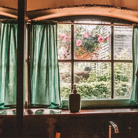 Crash'nstay - Paardenstal Sprang