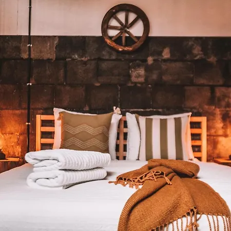 Crash'nstay - Paardenstal Han/Misafirhane Sprang