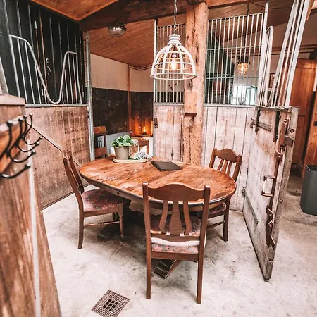 Crash'nstay - Paardenstal *