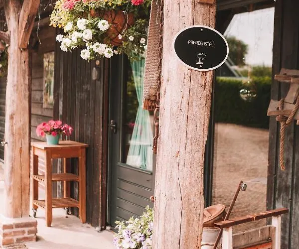 Estalagem Crash'nstay - Paardenstal Sprang-Capelle