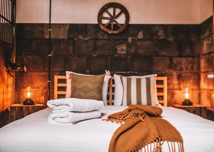 Crash'nstay - Paardenstal Estalagem Sprang-Capelle