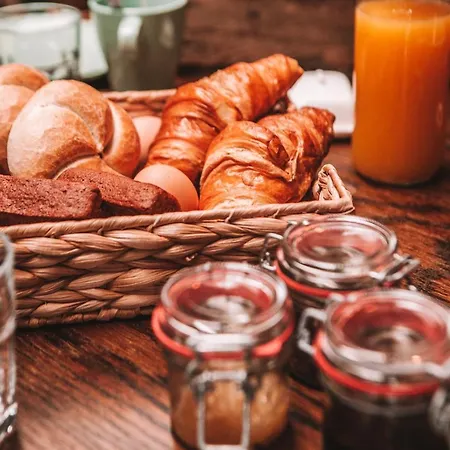 Crash'nstay - Paardenstal * Sprang